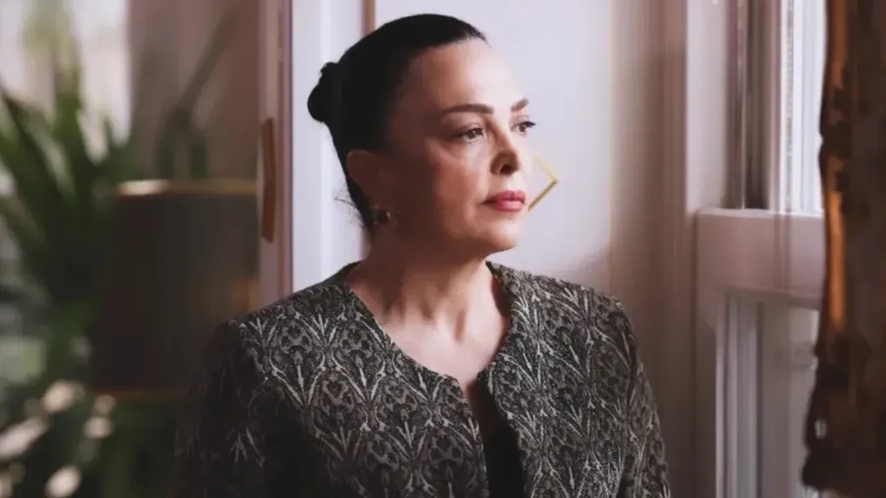 Yeraltı dizisinde Azize karakteri kimdir? Sevil Akı Saner hangi dizilerde oynadı?