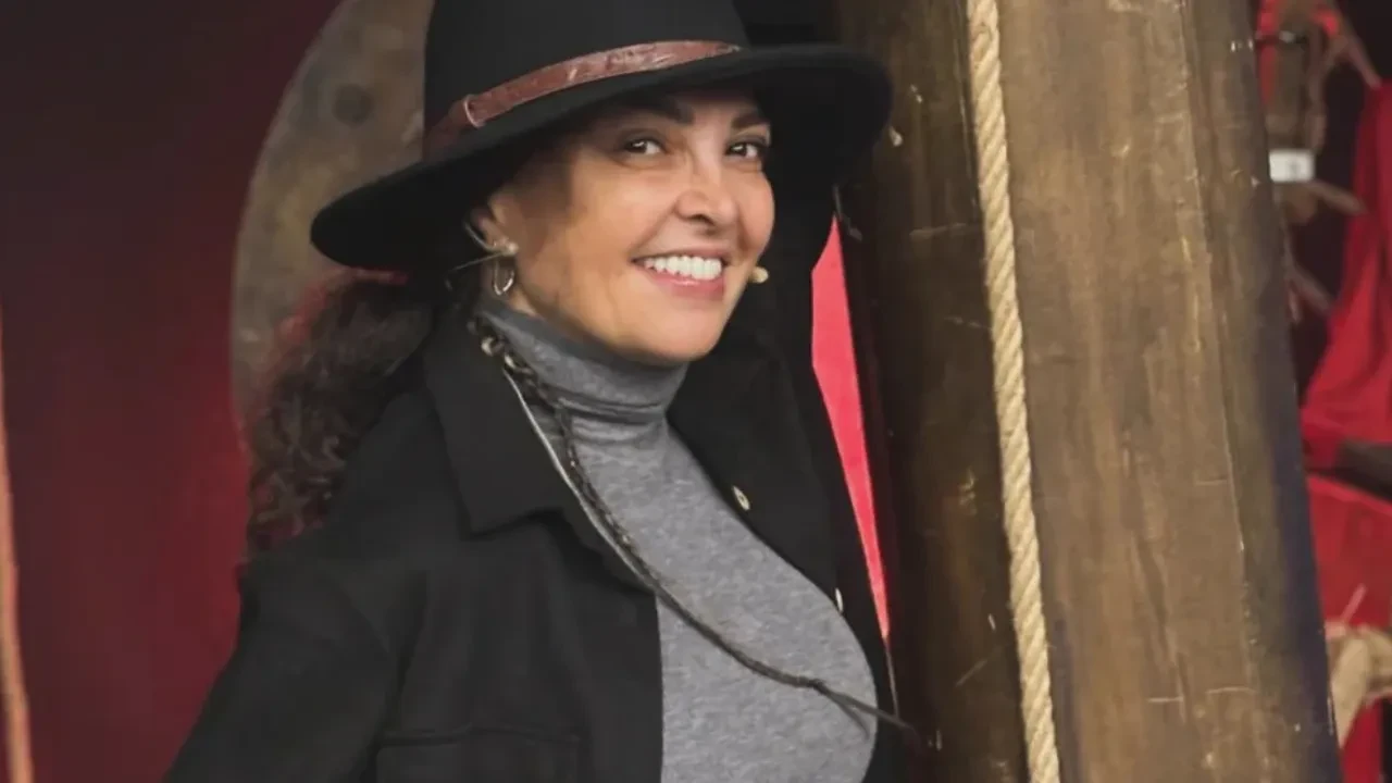 Yeraltı dizisinde Azize karakteri kimdir? Sevil Akı Saner hangi dizilerde oynadı?