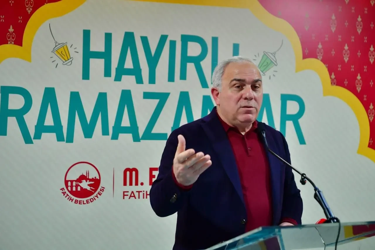 Basın mensupları Fatih Belediyesi'nin sahur sofrasında buluştu!