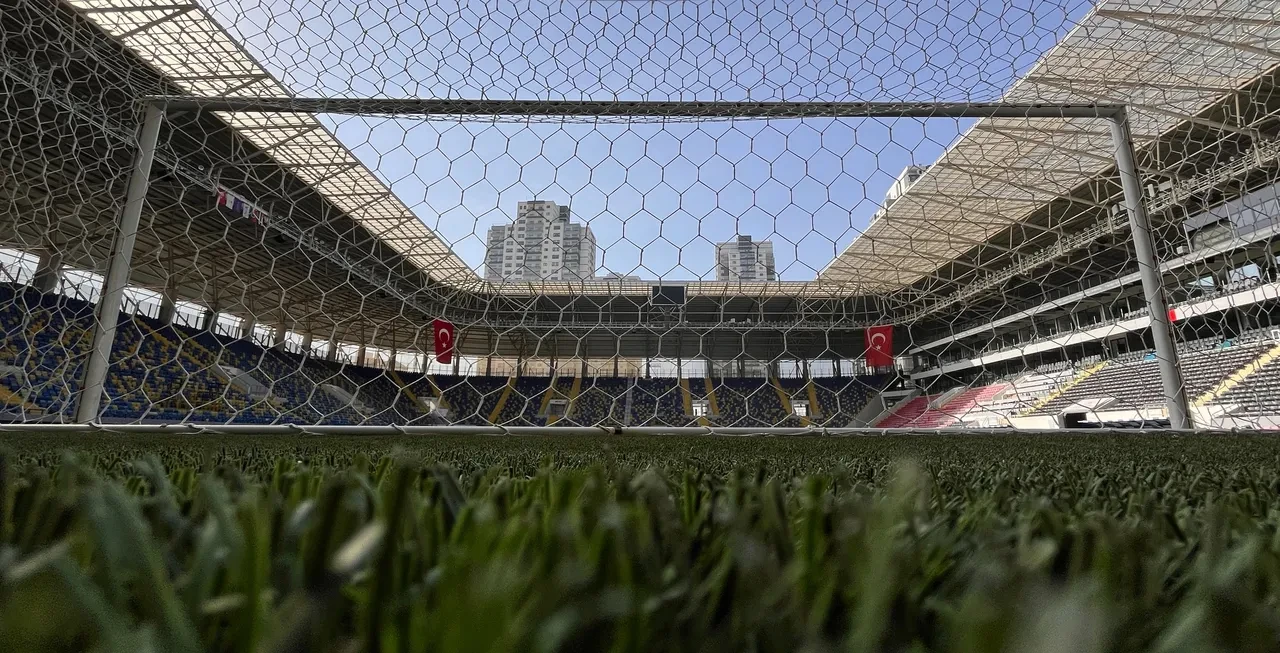 Beşiktaş Gençlerbirliği deplasmanında | SÜPER LİG CANLI MAÇ ANLATIMI