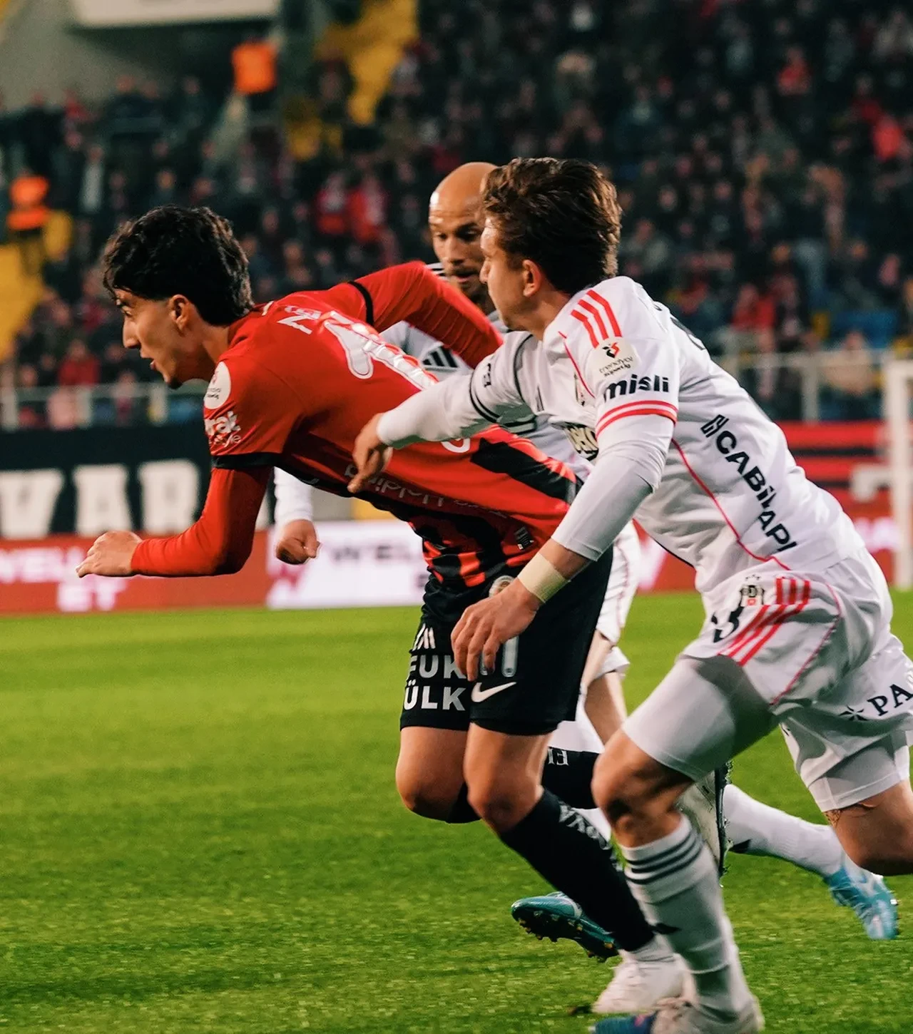 Beşiktaş Gençlerbirliği deplasmanında kazandı: Kartal Avrupa yolunda!