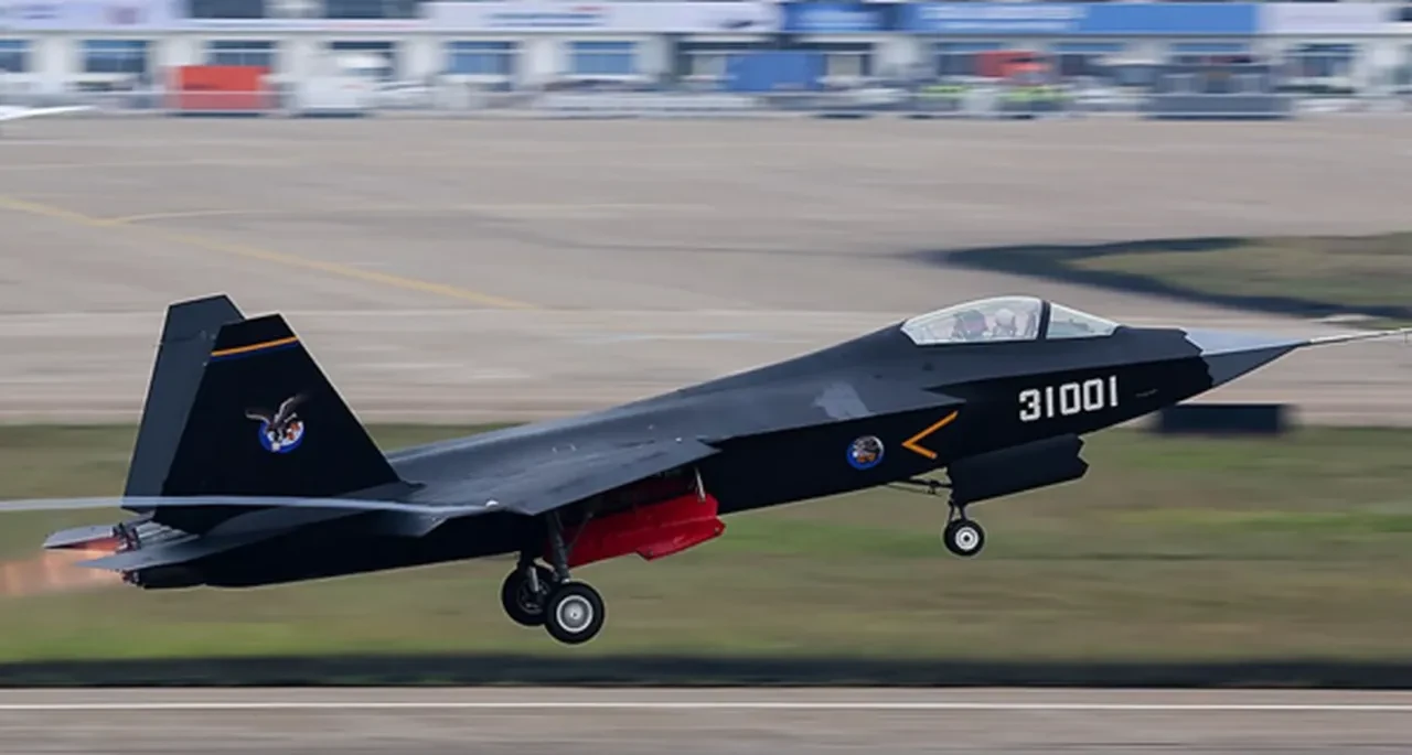 Çin'den hayalet uçaklar için çok kritik Galyum adımı