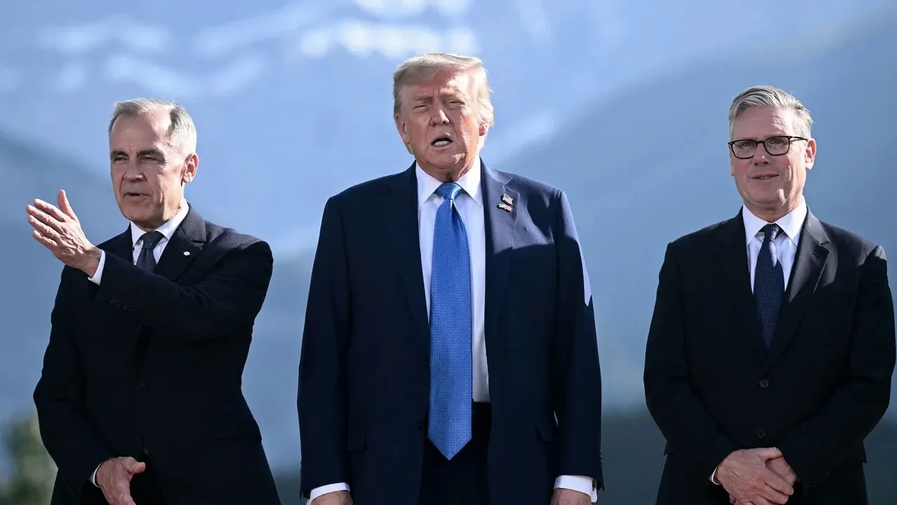 Dünyanın gözü Hürmüz Boğazı’nda: Starmer, Trump ve Carney’den 'küresel ekonomi' kritiği