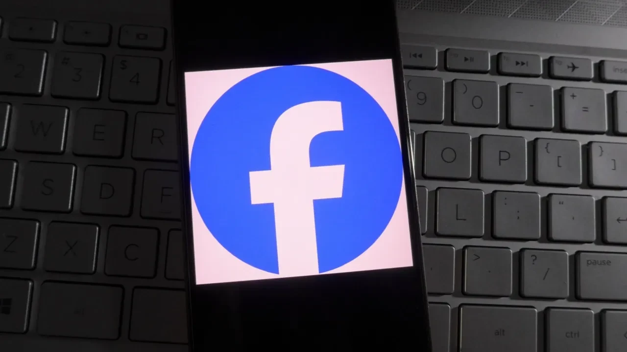 Facebook işçi kovmaya devam ediyor