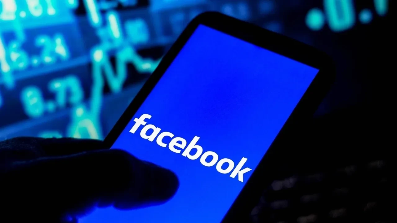 Facebook işçi kovmaya devam ediyor