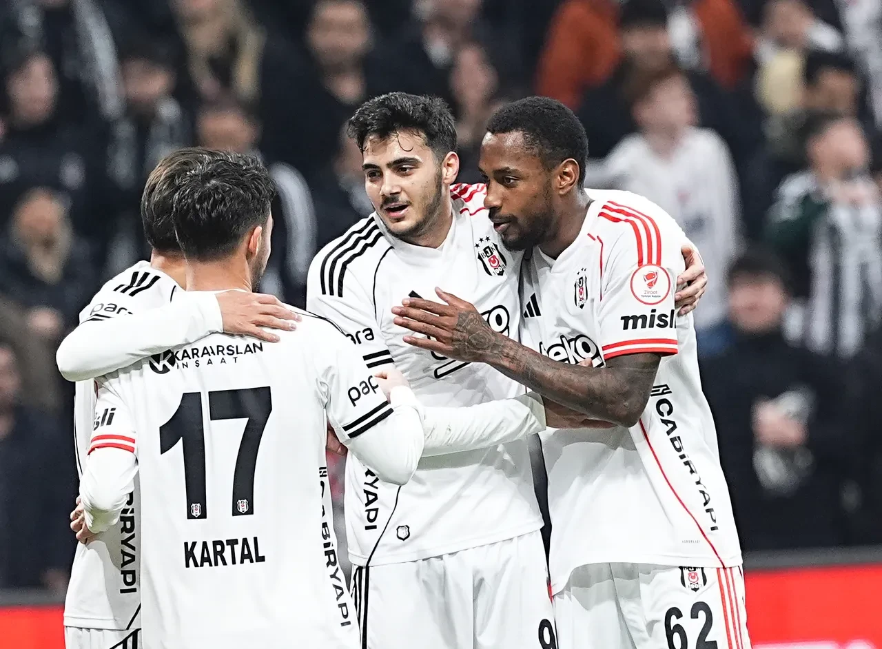 Gençlerbirliği Beşiktaş maç kadrosu, muhtemel 11! Sergen Yalçın'ın Gençlerbirliği karşısında muhtemel 11'i