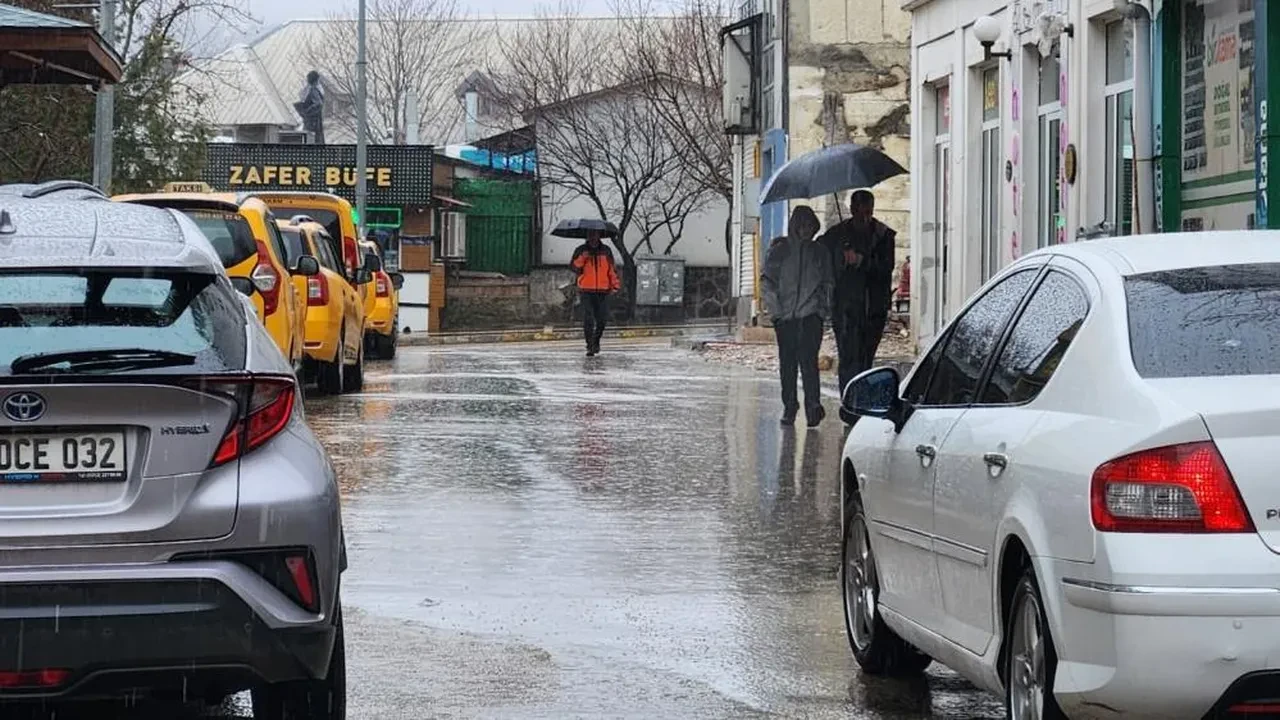 Doğu ve Güneydoğu sağanağa teslim! Sel vurdu, onlarca hayvan telef oldu