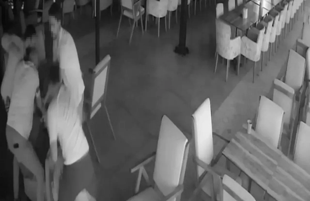 Kan donduran çifte cinayette yeni görüntü! Öldürmeden önce feci şekilde darbettiler