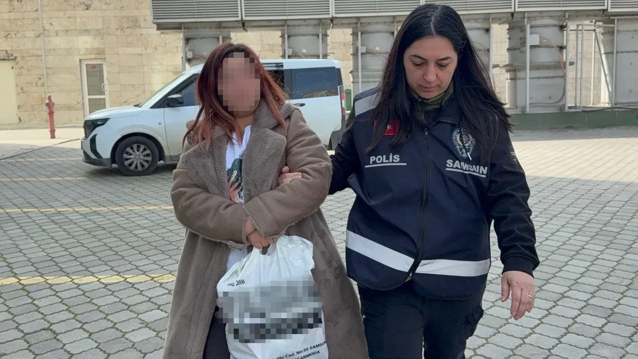 Samsun’da kıskançlık kavgası: Aynı erkeğe aşık olan komşusunun yüzünü bıçakladı
