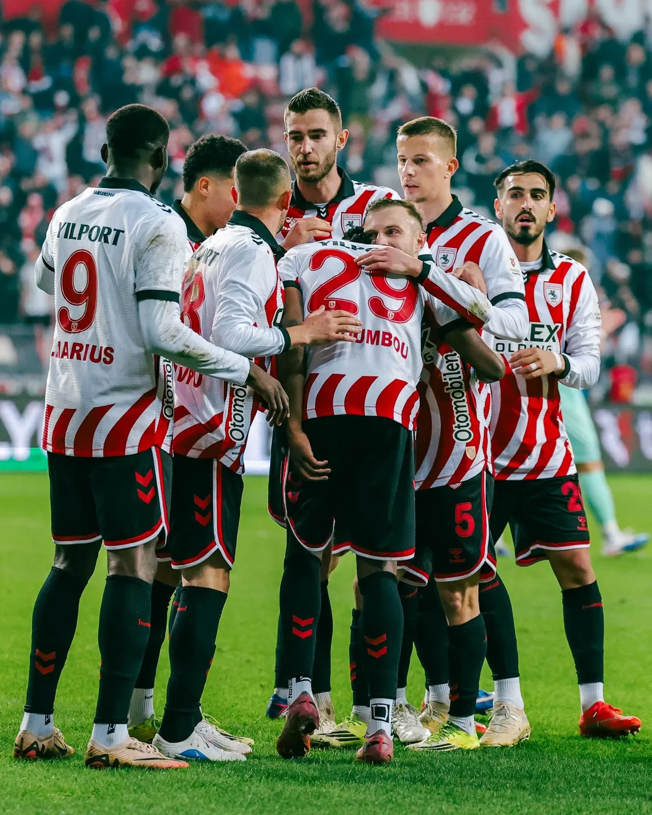 Samsunspor son dakikada kazandı: Süper Lig'de kritik galibiyet!