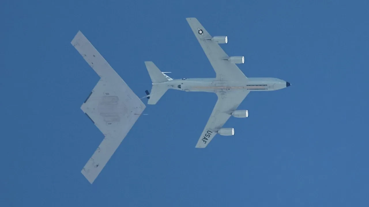 B-21 Raider ilk kez havada yakıt ikmali yaparken görüntülendi