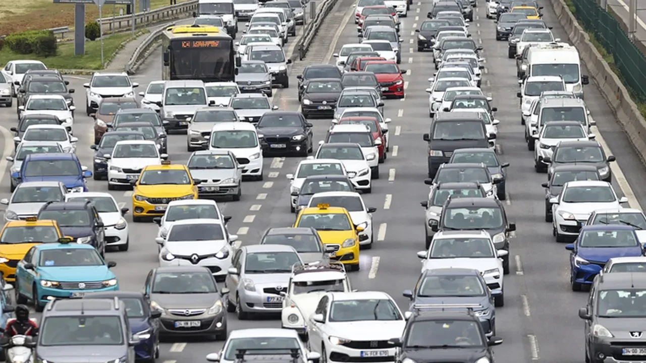 Hesap hatasına ceza yağacak! Şehir içi 5 şehir dışı 10 kilometre: Bayram tatili yolunda ehliyetinizden olmayın