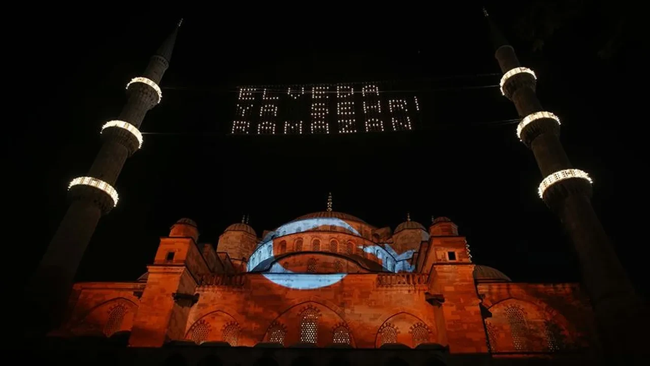 Bu gece Kadir Gecesi mi? (16 Mart) Ramazan ayının son günlerine girdik