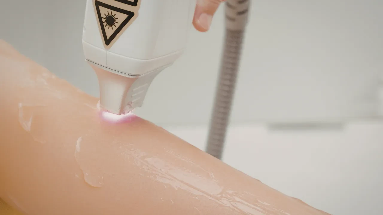 Çocuk yaşta sürün! Kıllanmayı önleyen yağ     