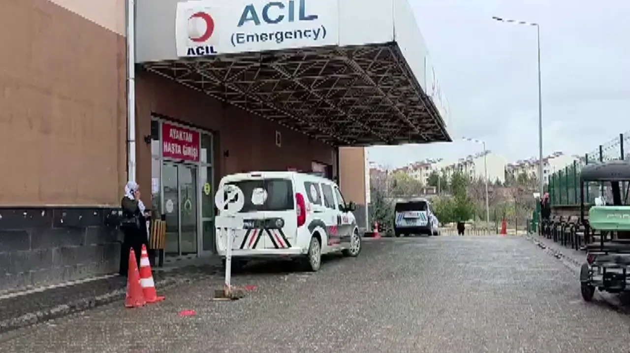 Diyarbakır'da silahlı kavgada kan döküldü