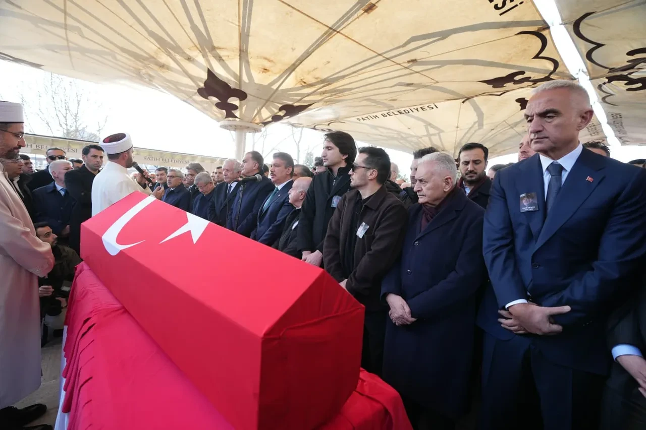 İlber Ortaylı son yolculuğuna uğurlandı