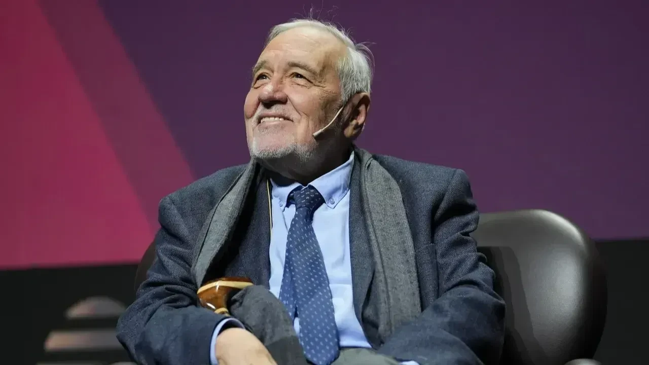 İlber Ortaylı Son Yolculuğuna Uğurlanıyor: Galatasaray Üniversitesi'nde Tören