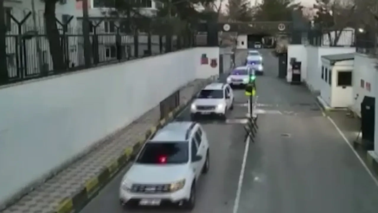 JASAT aylarca iz sürdü! Tek sigara izmariti her şeyi ortaya çıkardı: Üzerinde yakın arkadaşının DNA'sı bulundu