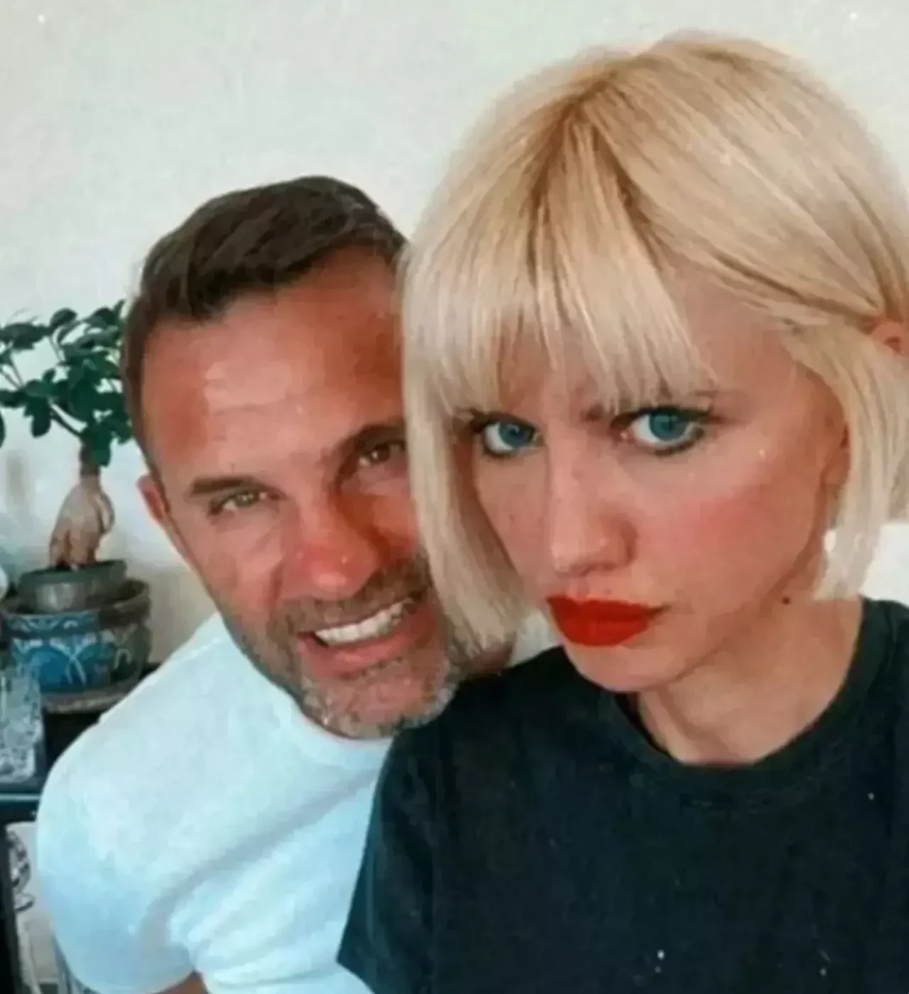 Okan Buruk'un eski eşi Nihan Buruk'tan bir garip paylaşım: Dinozora geri dönmeye gerek yok