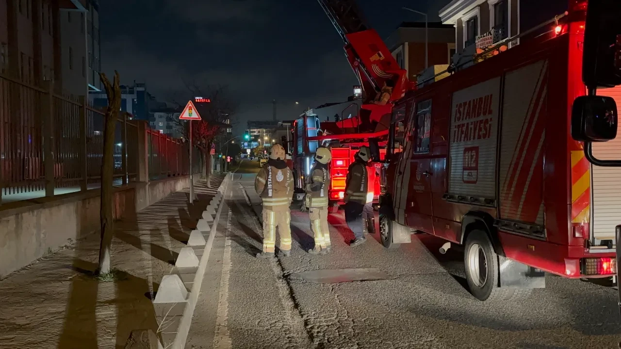 Okmeydanı Ağız ve Diş Sağlığı Hastanesinde yangın: Cihazlar alev aldı