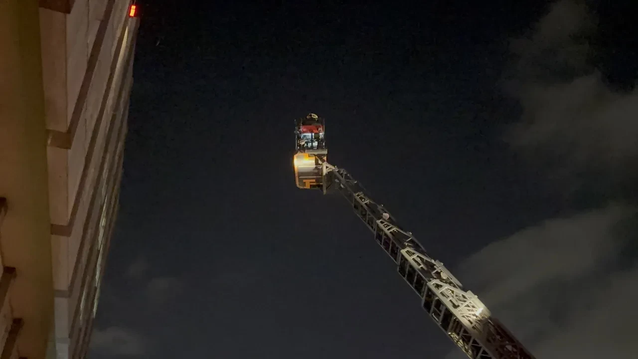 Okmeydanı Ağız ve Diş Sağlığı Hastanesinde yangın: Cihazlar alev aldı