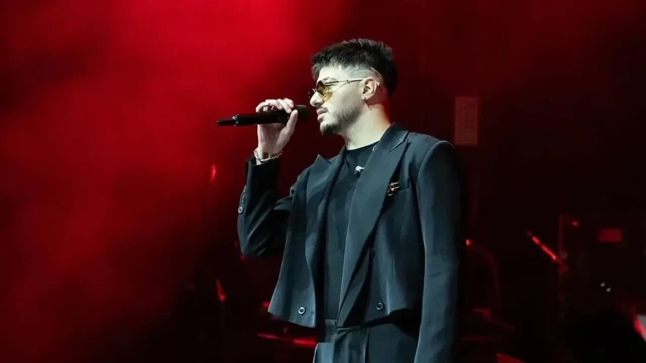 Semicenk konserine bilet almak isteyenler  binden fazla dijital kuyruk oluşturdu 