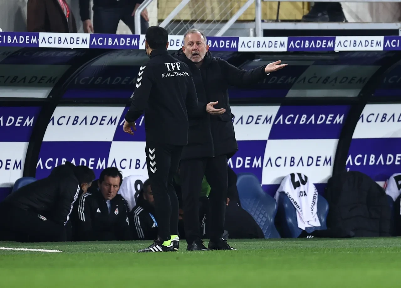 Sergen Yalçın maç sonunda fenalaştı! Sağlık durumu hakkında açıklama geldi