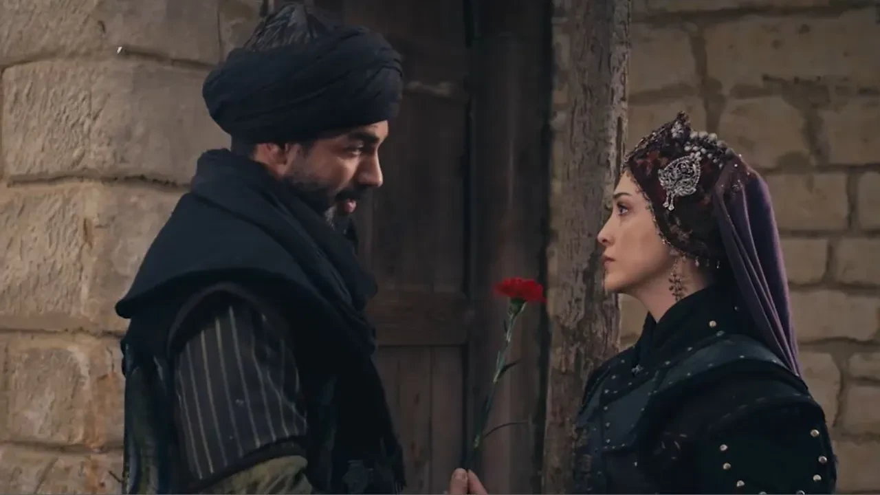 Şükrü Özyıldız ve Cemre Gümeli birlikteliği belgelendi! Dizi aşkı resmen gerçek oldu