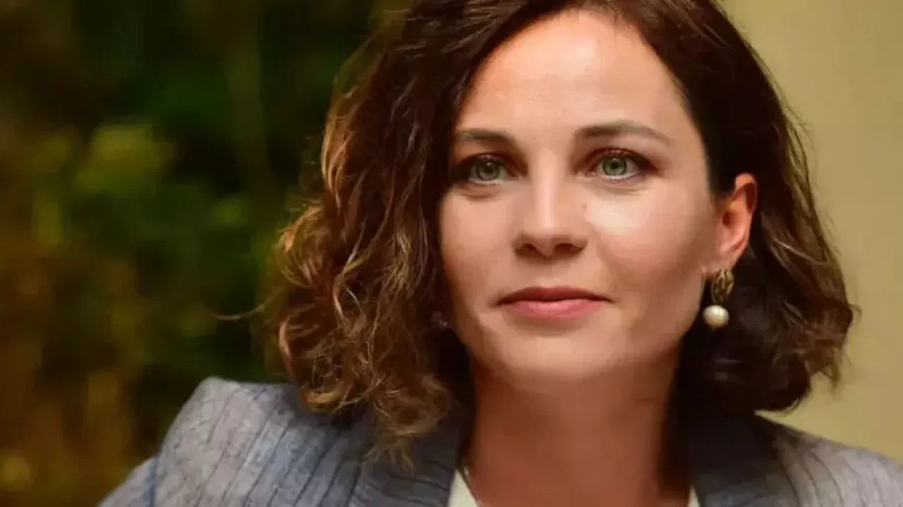 Tülin Özen İstanbul Hatırası dizisinde! Ekranlara Netflix’in yeni yapımıyla geri dönüyor