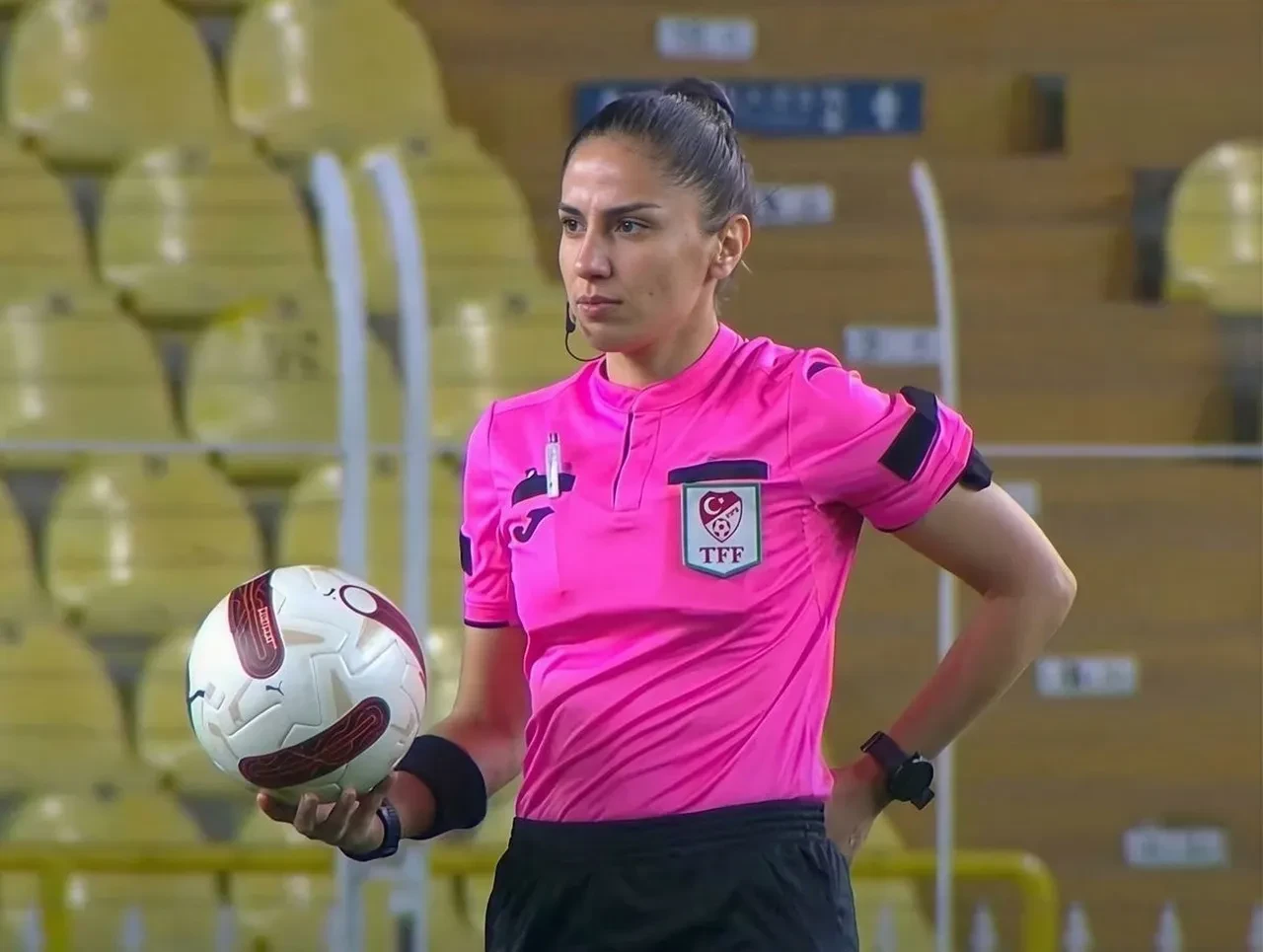 Asen Albayrak kimdir?  Asen Albayrak, kaç yaşında, evli mi, aslen nereli?