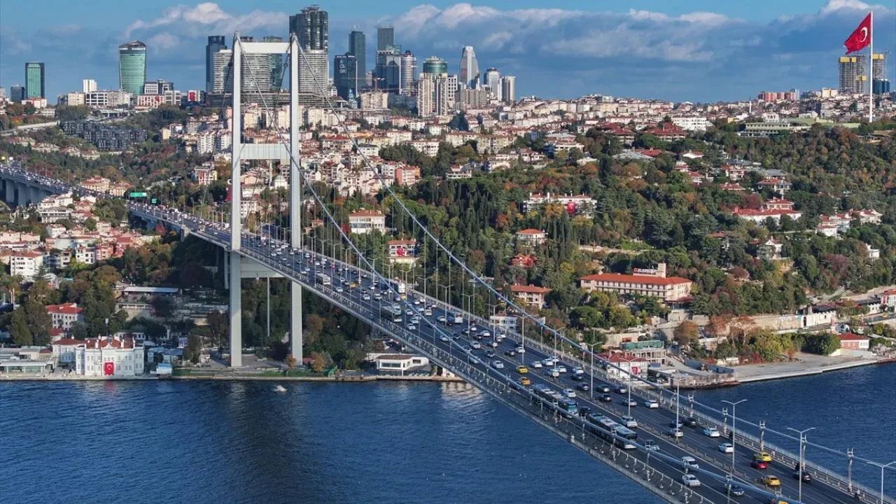 Bakan Şimşek noktayı koydu: Köprü ve otoyollar satılmayacak