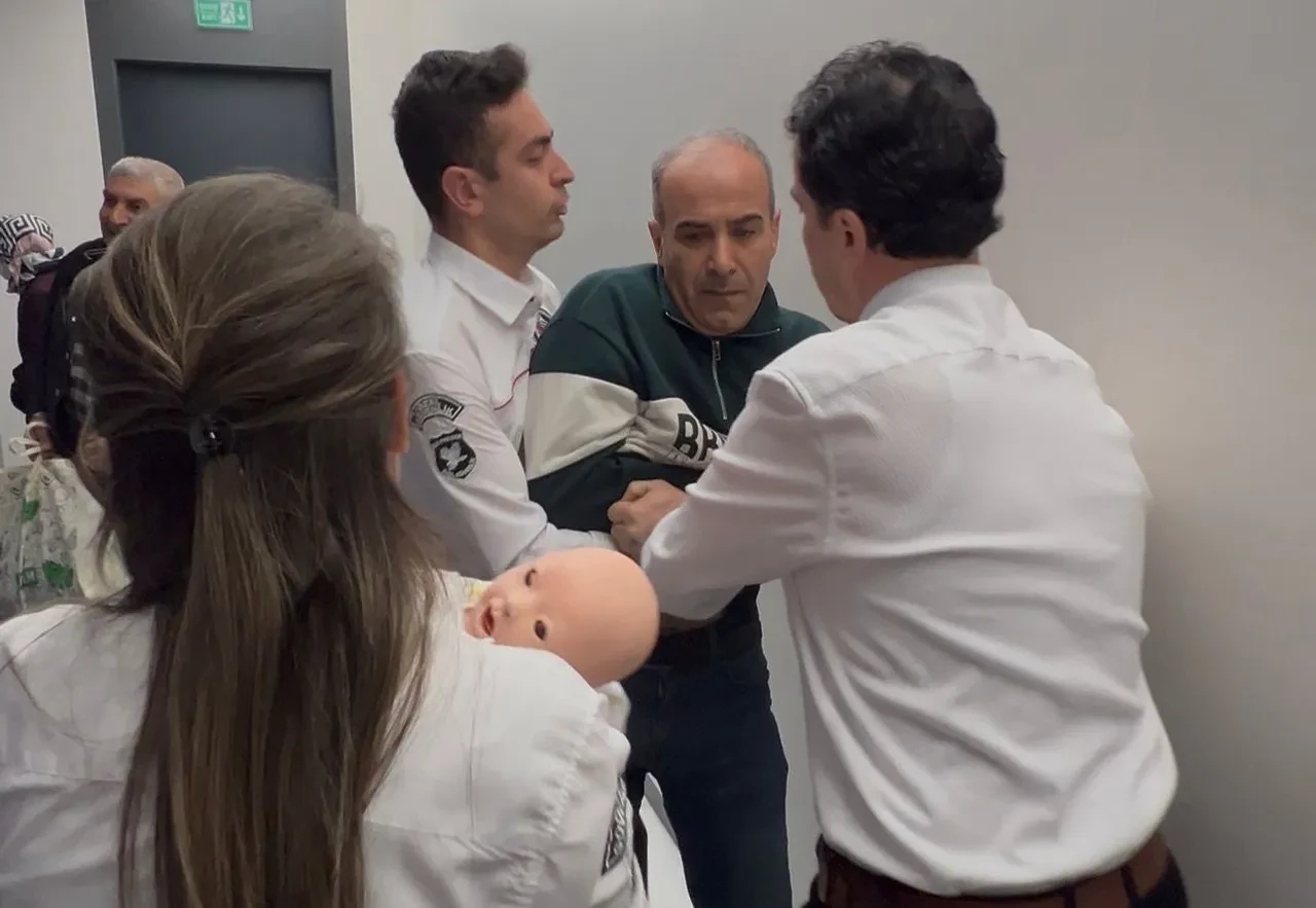 Bebek kaçırma tatbikatı gerçeği aratmadı! Hasta ve yakınları gerçek sandı