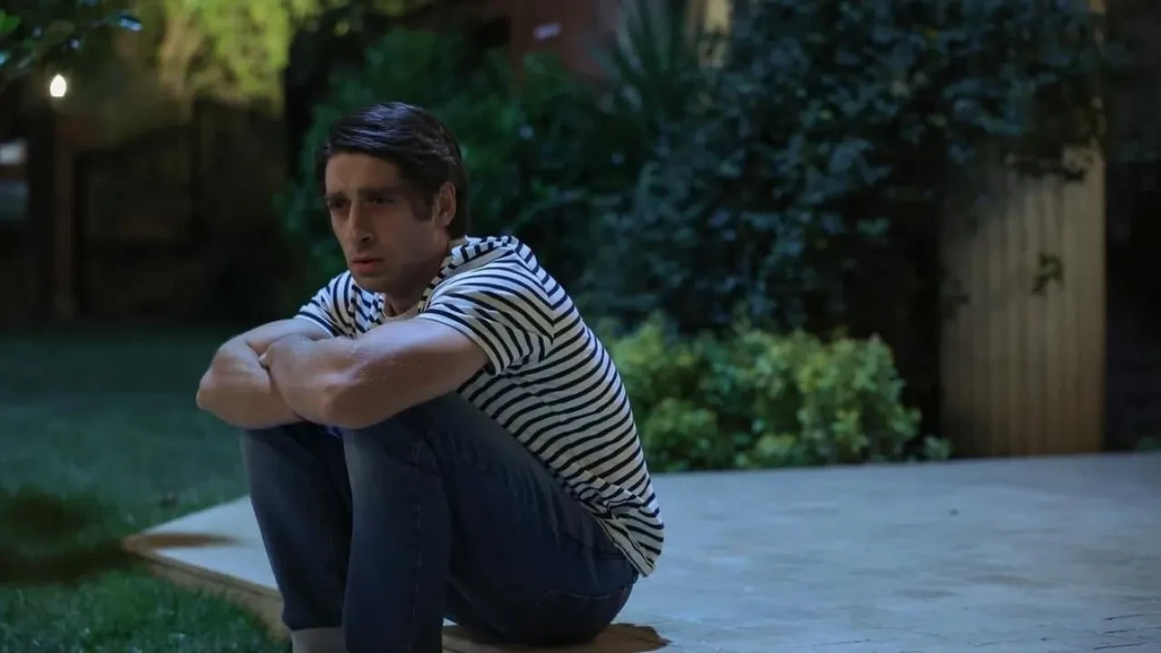 Bora Akkaş Yeraltı dizisine mi katılıyor? Uraz Kaygılaroğlu ile benzer paylaşımlar