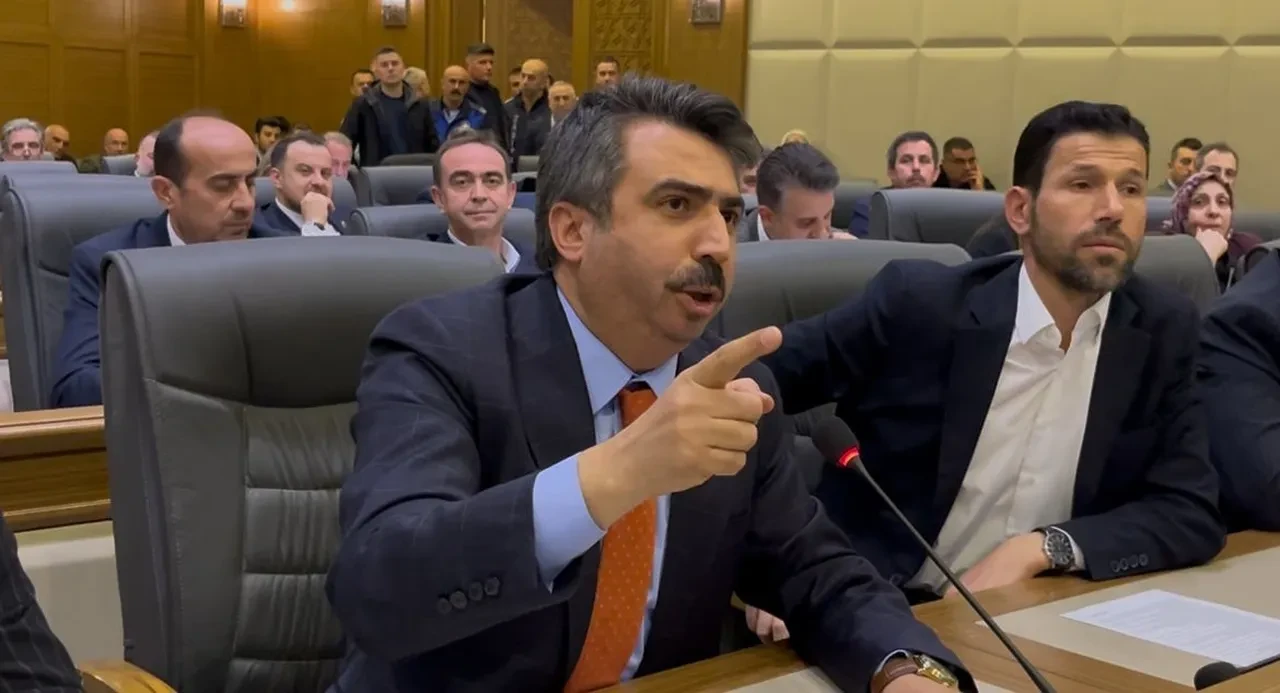 Bursa'da su zammı görüşmelerinde arbede çıktı