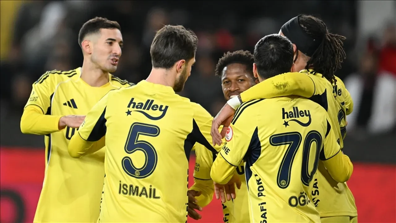 Fenerbahçe Gaziantep CANLI nereden izlenir? Maç başlıyor