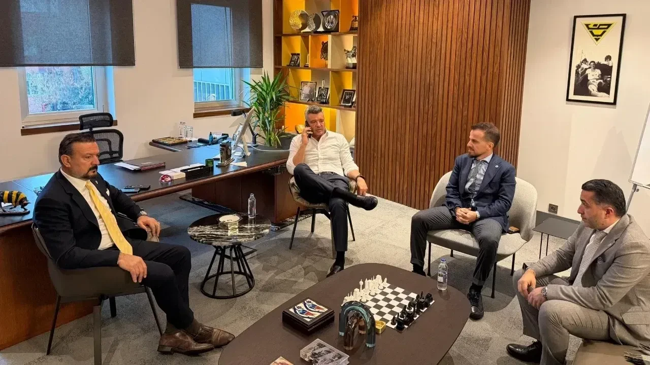 Fenerbahçe-Gaziantep FK | SÜPER LİG CANLI MAÇ ANLATIMI