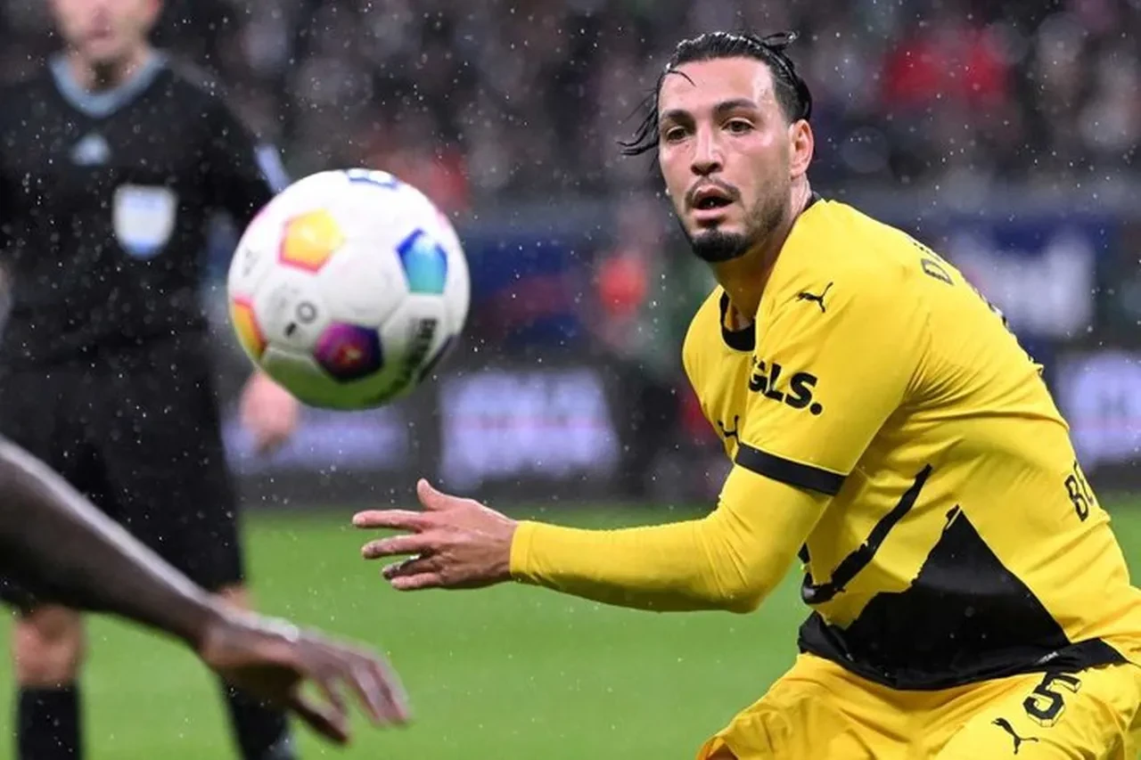 Galatasaray'da sol beke Cezayirli Panzer! Okan Buruk onayı verdi, transferde ilk bomba patlıyor