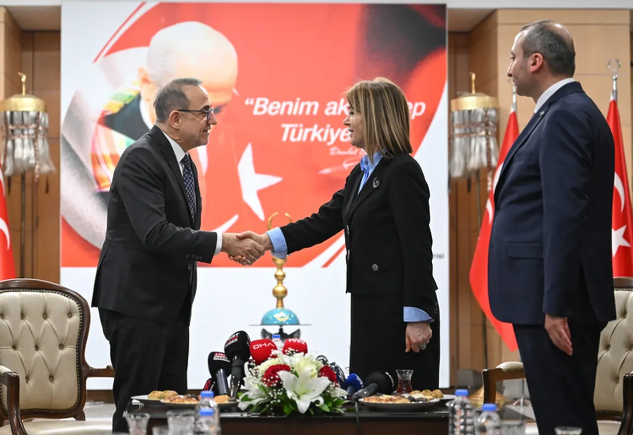 Liderler bayramı nerede geçirecek? Partilerin bayramlaşma programı belli oluyor