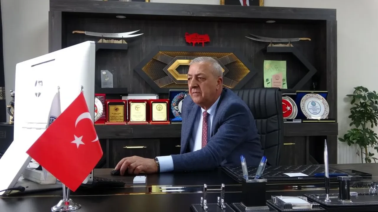 Özgür Özel, istifa eden belediye başkanının eşini aradı: "Kocanız dik durmadı, sizi milletvekili yapalım" 