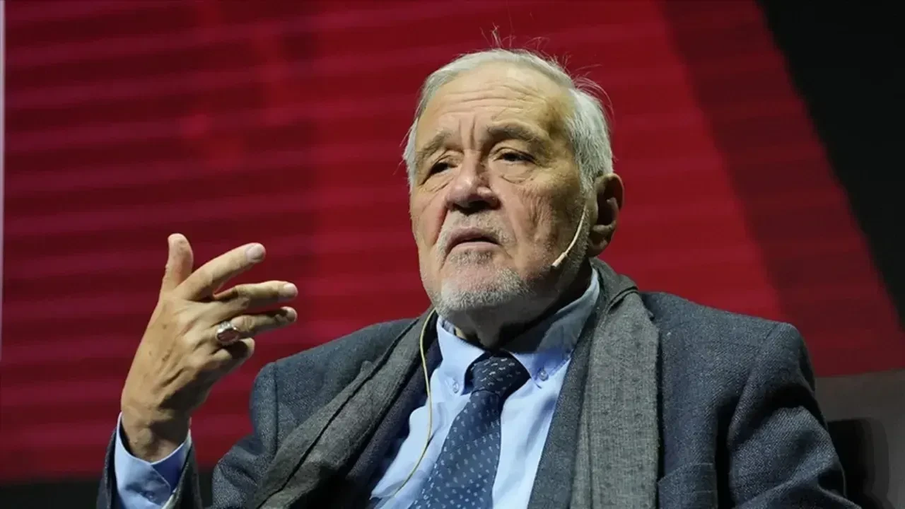 Prof.Dr. Erhan Afyoncu, "İlber Hoca'nın bilinmeyen hassasiyeti" notuyla paylaştı! 