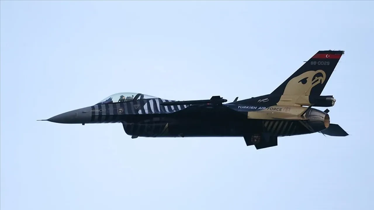 SOLOTÜRK Çanakkale uçuş programı 17-18 Mart! Çanakkale SOLOTÜRK uçuş gösterisi ne zaman, saat kaçta, nerede?