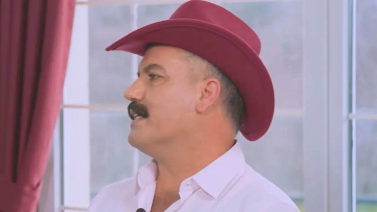 Yemekteyiz Kenan Kolburan kimdir, mesleği nedir? Yemekteyiz'in kovboy şapkalı yarışmacısı merak edildi