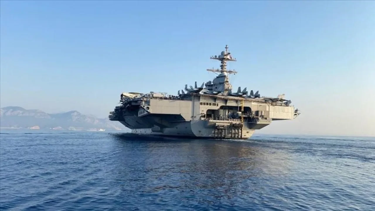 ABD'nin 'yüzen kalesi' USS Gerald R. Ford uçak gemisi geri çekiliyor