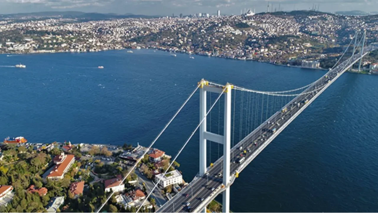 Bayramda köprü, otoyollar ve toplu taşıma ücretsiz olacak: Uygulama Perşembe gecesi başlıyor