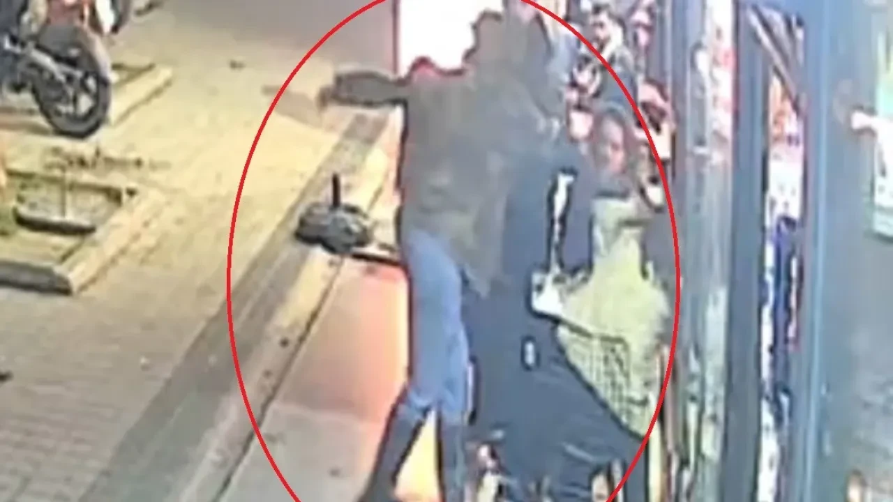 Bursa’da pes dedirten olay: Motosikletiyle kaza yaptı, tekel bayiine girip alkol aldı, çıkışta yardım edenlere saldırdı