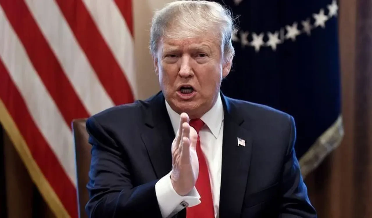 Donald Trump yardım etmeyen müttefiklerine öfke kustu: Dışarıdaki tüm o mutlak 'aptallar'