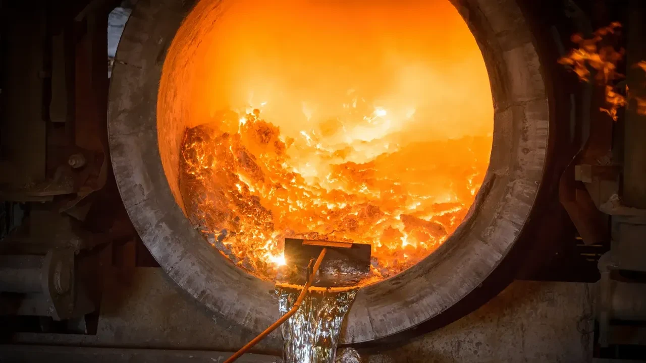 Dünya ekonomisi için kritik öneme sahip! Petrolden sonra fiyatları fırlıyor: 4 yıllık zirveye yakın