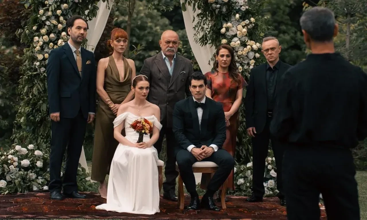 Faro Film'in yeni dizisi Mercan Köşk'ün yönetmeni açıklandı! Veliaht dizisi patronundan atv'ye bomba proje