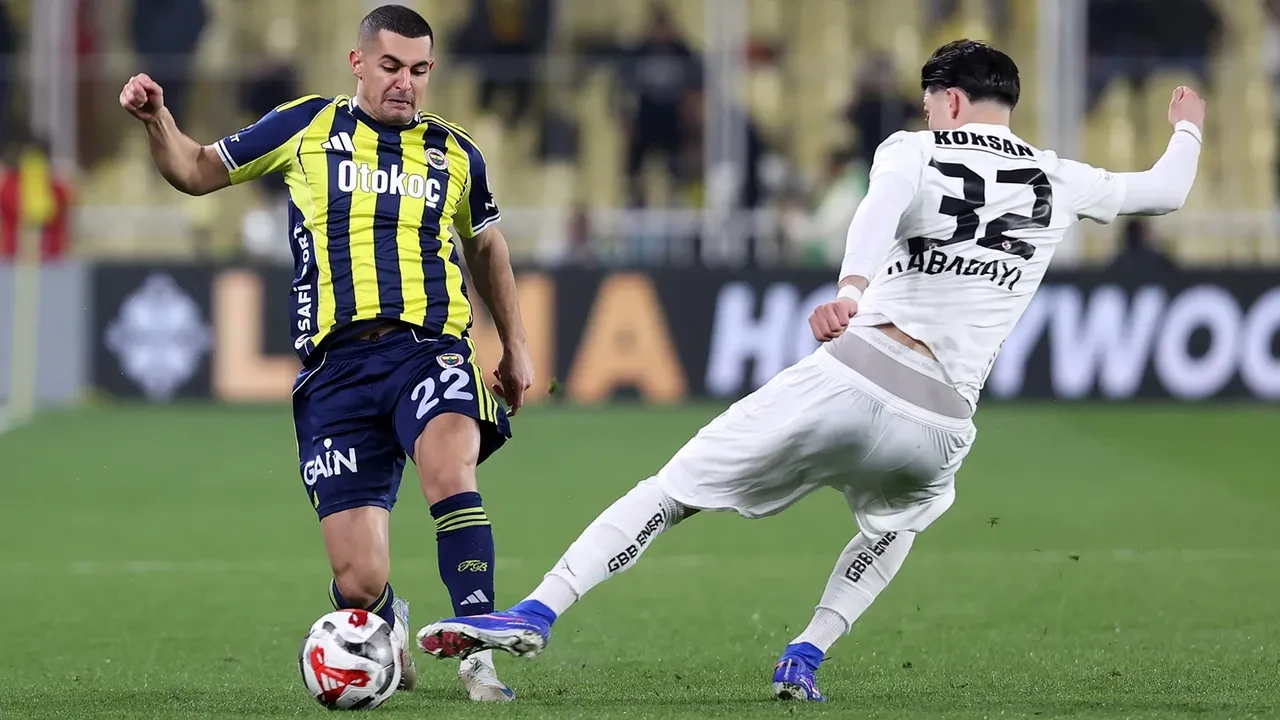 Fenerbahçe'den sakatlık açıklaması! Kasığında yırtık tespit edildi 