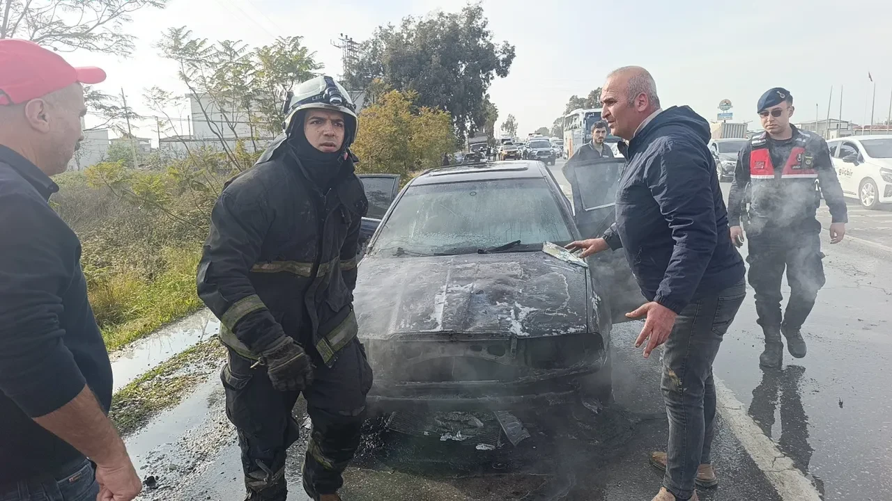 Henüz bir hafta önce almıştı: Cayır cayır yanan otomobil hurdaya çıktı